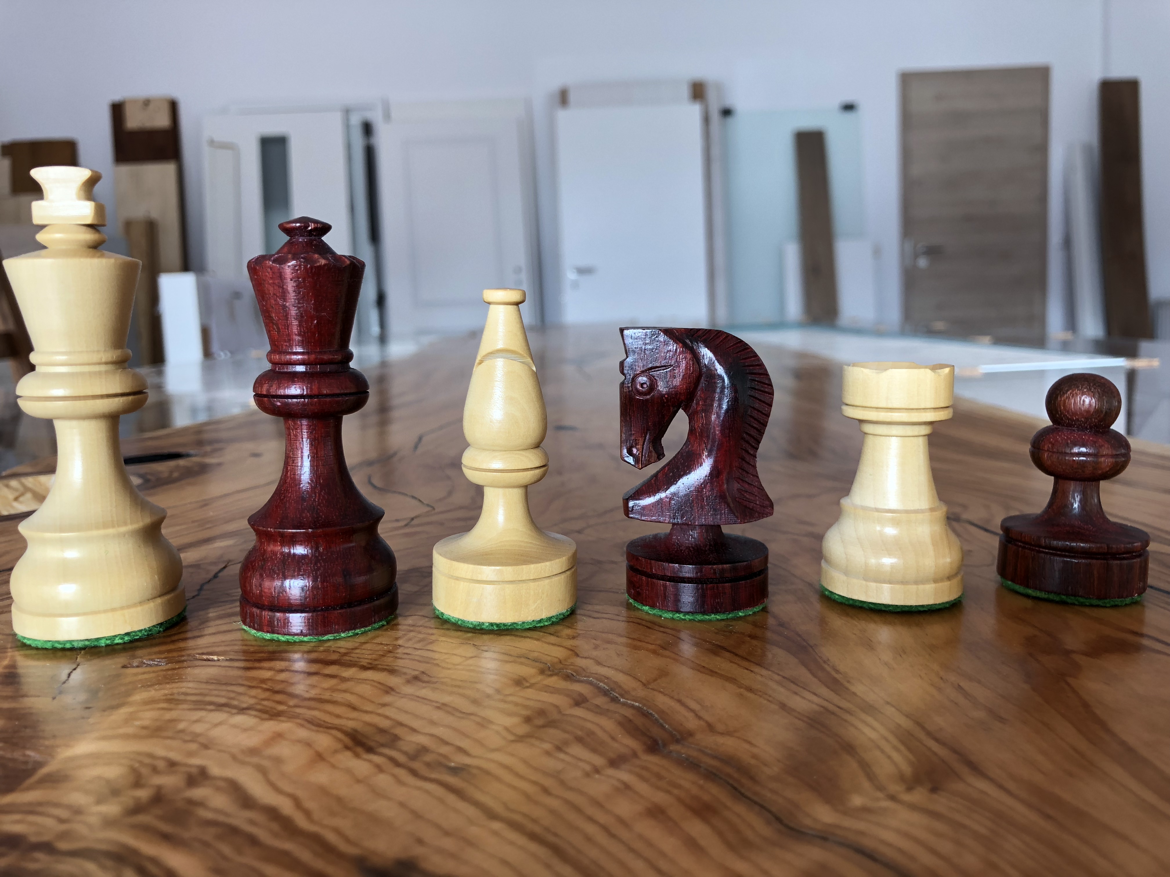 elegant chesspieces