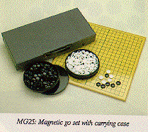 MG25 Luxury Magnetic Go game in carrying case