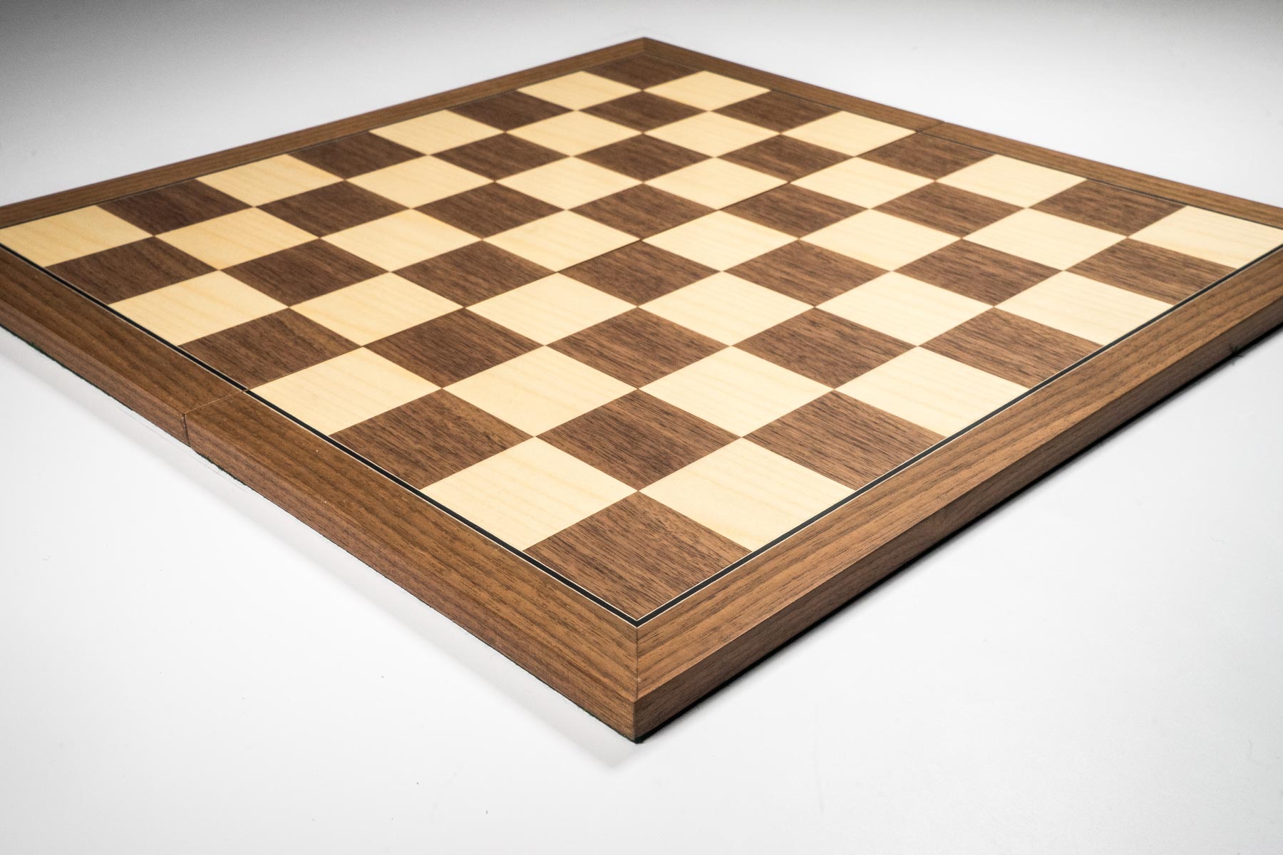 Foldable chessboard walnut