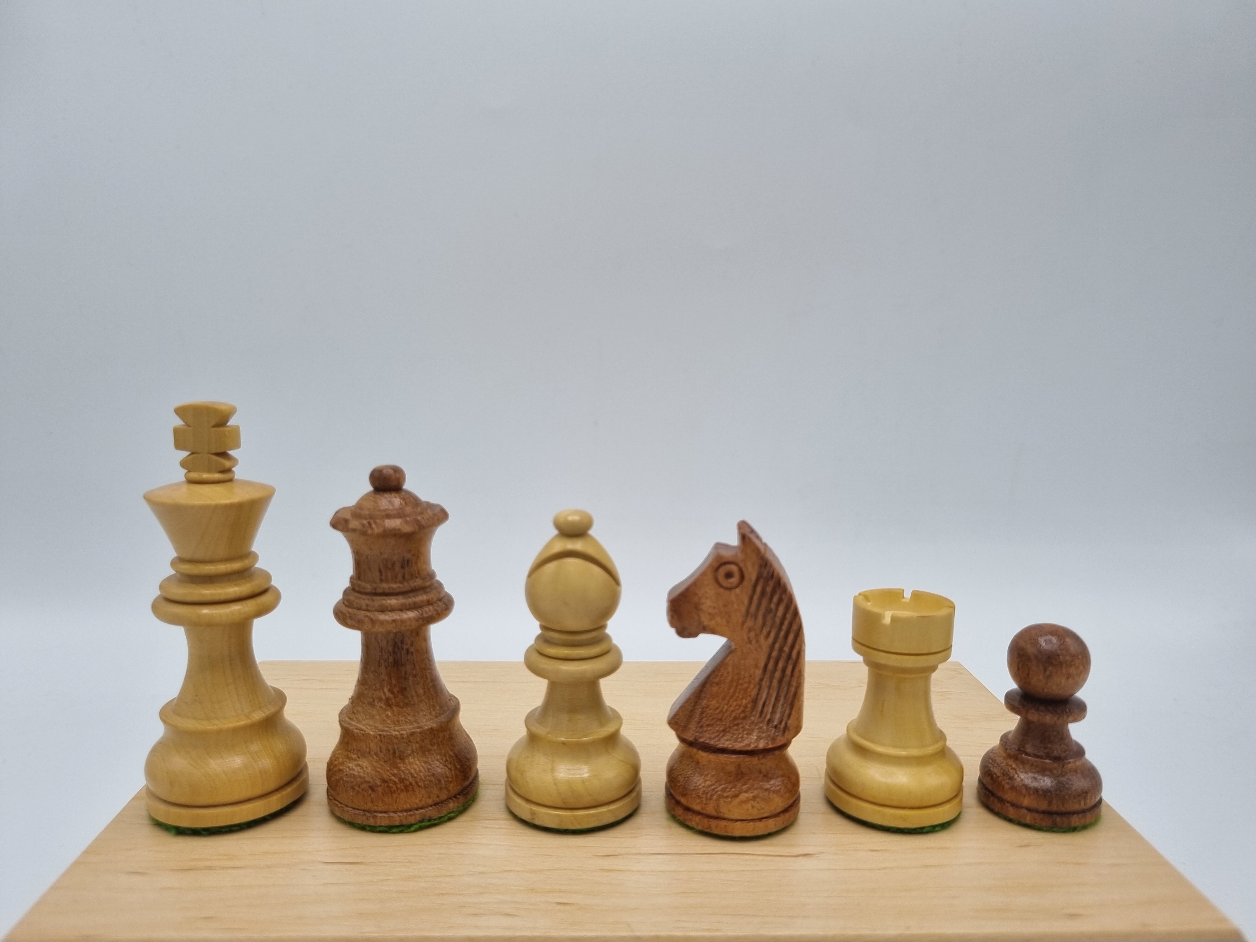 Klassieke schaakstukken Staunton 3 - Zwart of Bruin
