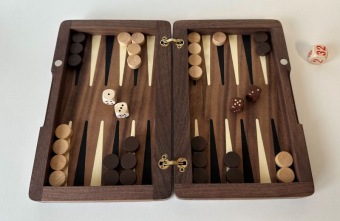 Backgammon reiscassette, Walnoot