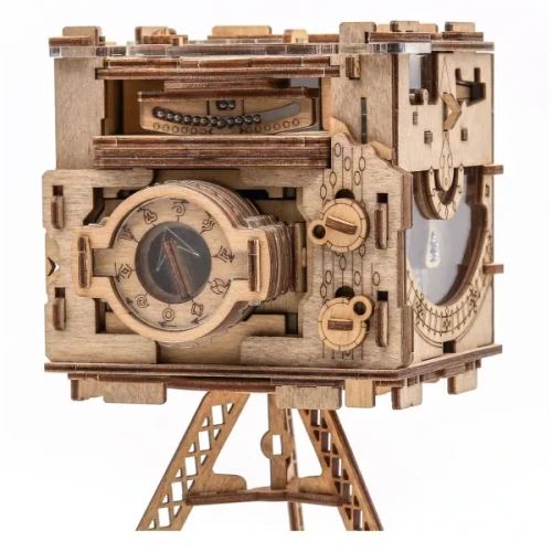 CLUEBOX - Sherlock's Camera