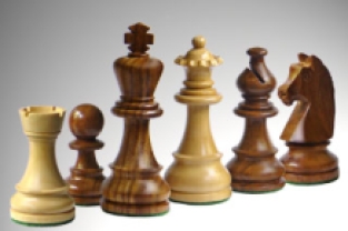 Klassieke schaakstukken bruin/blank - Staunton 5