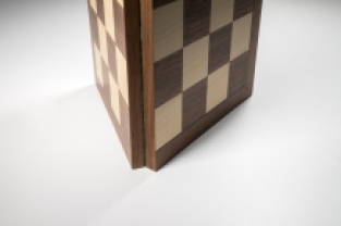 Foldable chessboard nuttwood