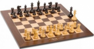Chess set Judit Polgar