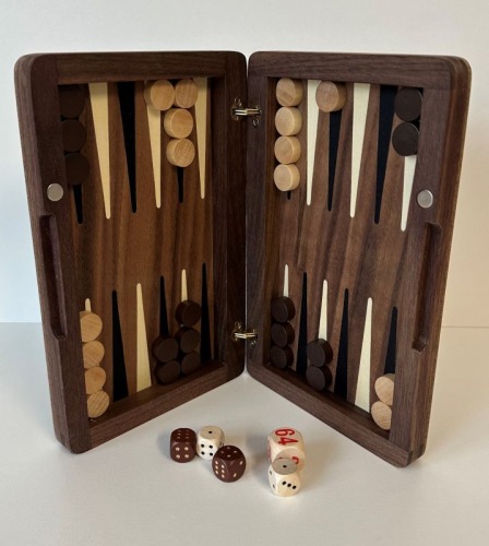Backgammon reiscassette, Walnoot