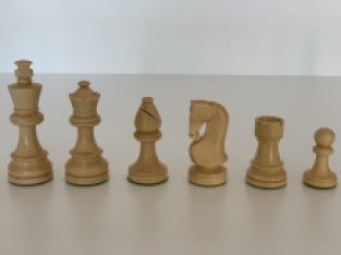 Ulbrich schaakstukken zwart/ blank - maat 4 (850010)